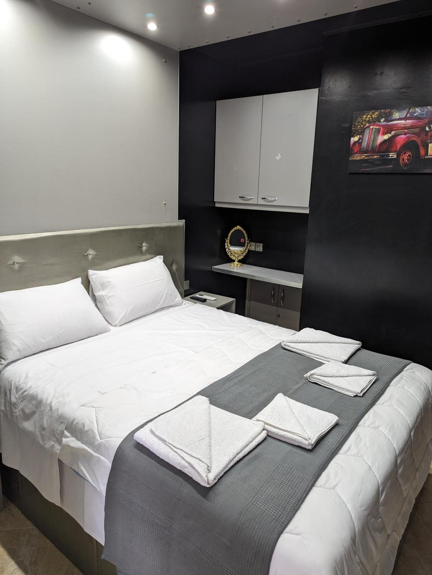 Modern Quiet Luxury Apartment Patra 外观 照片
